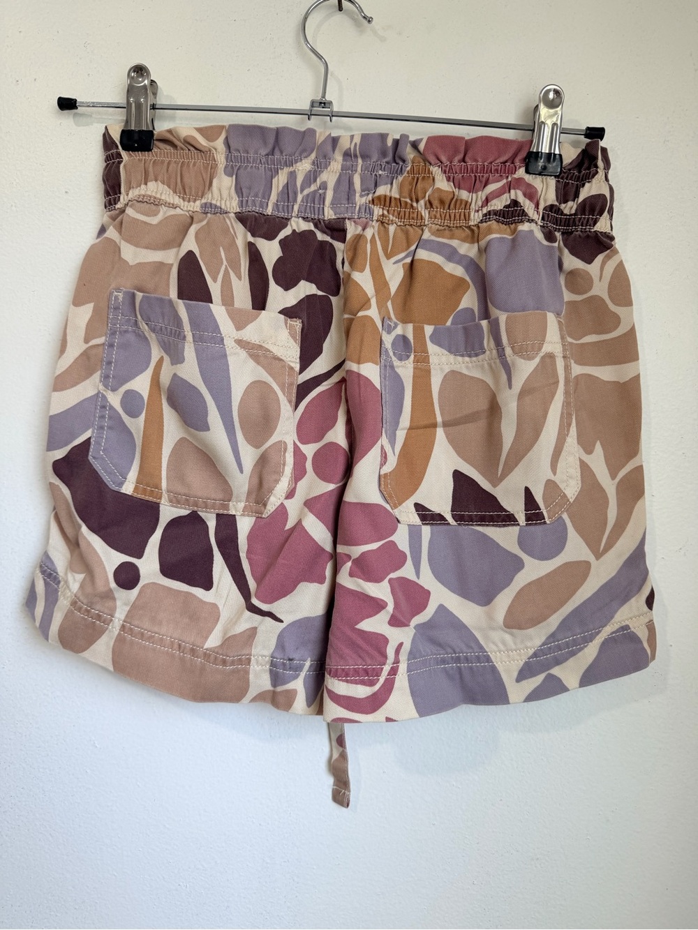 Top size Small and Shorts size XS - Picture 3 of 12